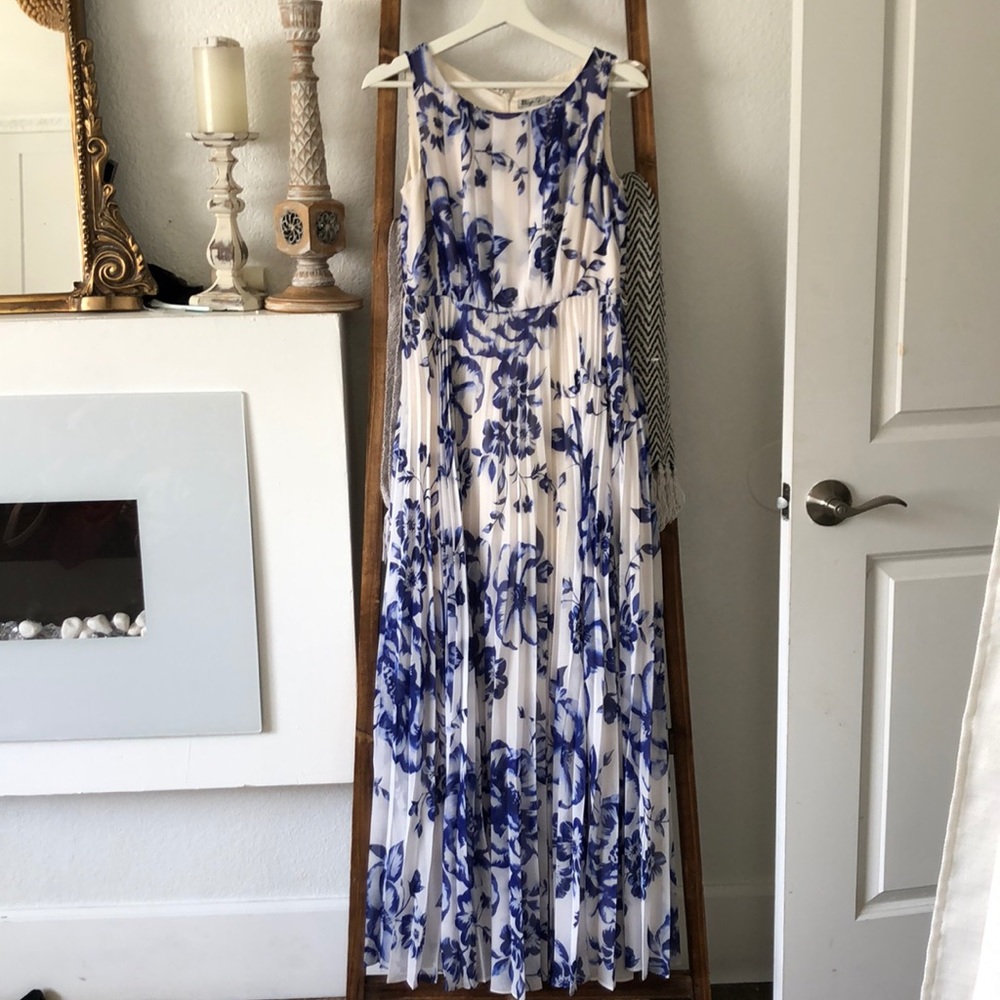 Eliza J maxi pleated dress
